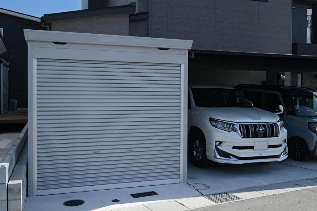 バイクガレージ