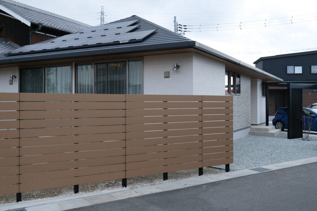 木目フェンス
目隠しフェンス
和モダン